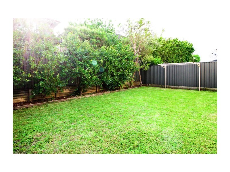 100 Harrington Avenue, Castle Hill NSW 2154
