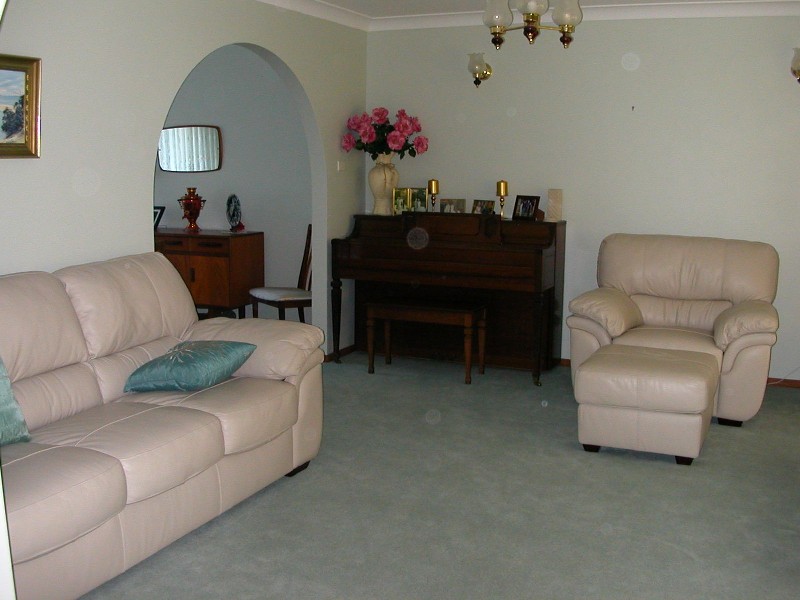 8 Natalie Crt, Glenhaven NSW 2156