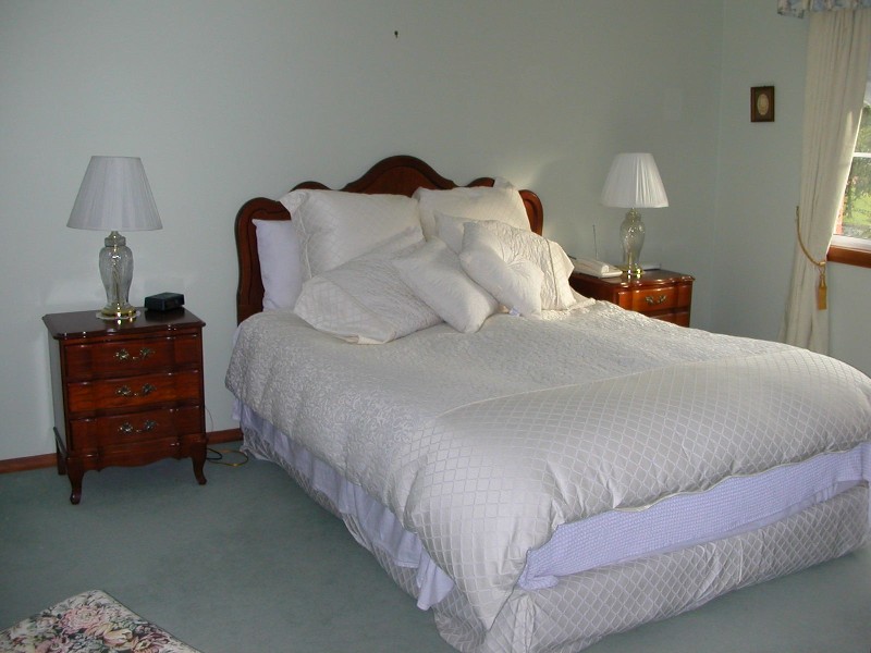 8 Natalie Crt, Glenhaven NSW 2156