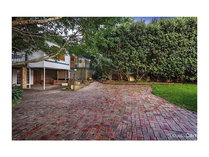 12 Dan Crescent, Castle Hill NSW 2154