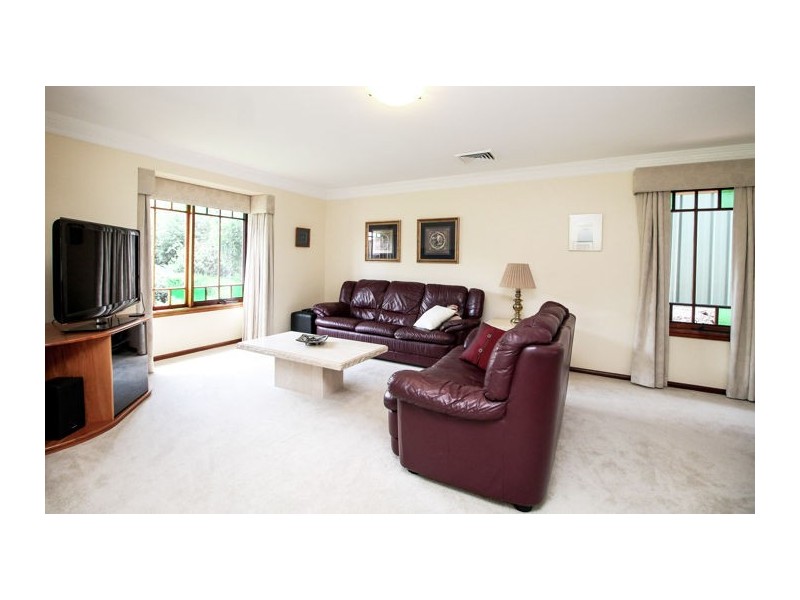 11 Radford Place, Castle Hill NSW 2154