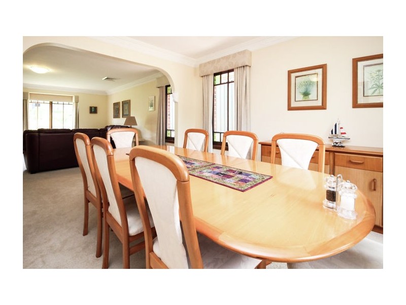 11 Radford Place, Castle Hill NSW 2154