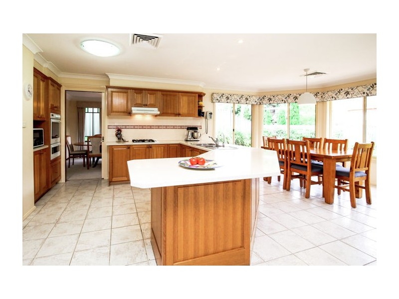 11 Radford Place, Castle Hill NSW 2154