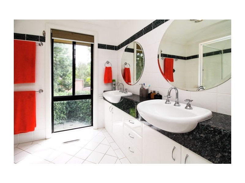 17 Hamish Court, Beaumont Hills NSW 2155