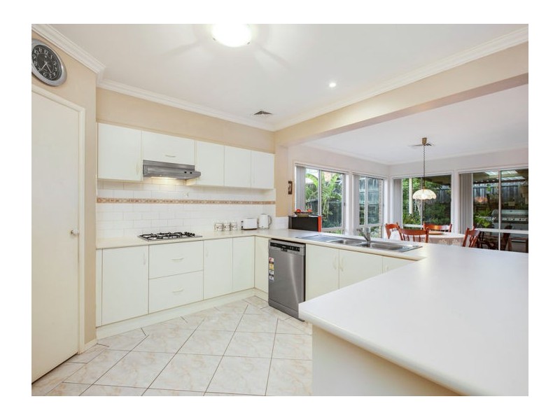 6 Schaefer Terrace, Glenwood NSW 2768