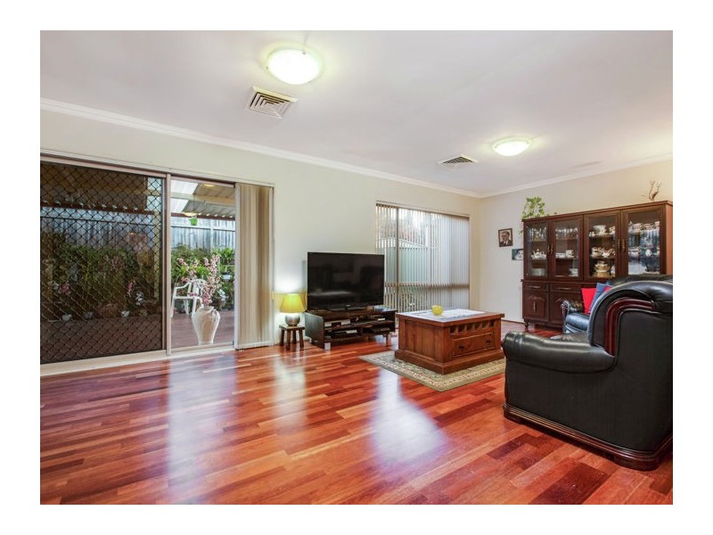 6 Schaefer Terrace, Glenwood NSW 2768