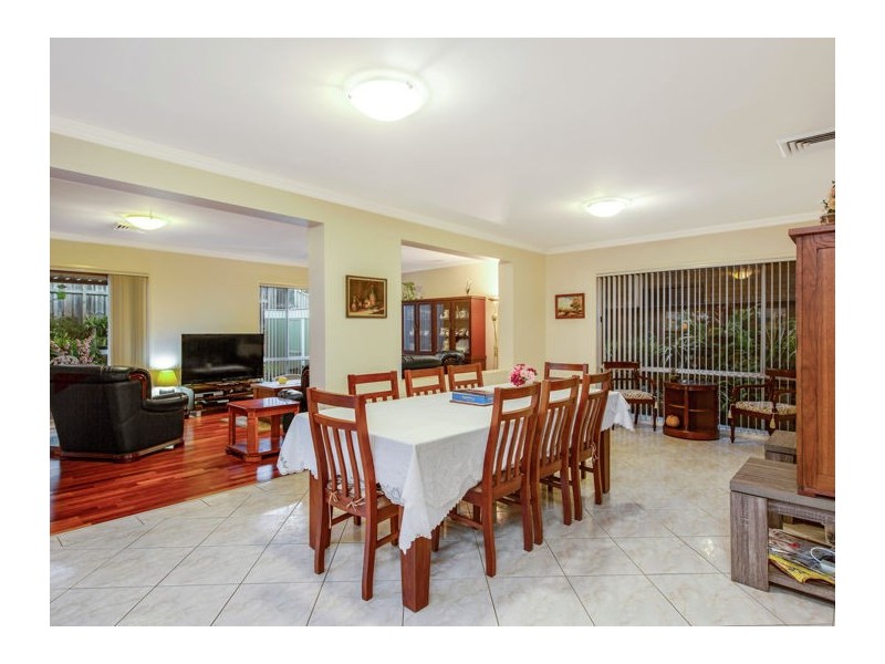 6 Schaefer Terrace, Glenwood NSW 2768