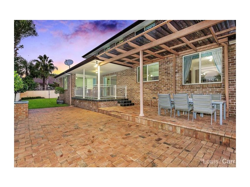 11 Wychwood Place, Castle Hill NSW 2154