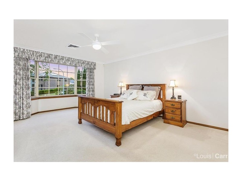 11 Wychwood Place, Castle Hill NSW 2154
