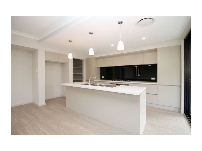 59 Mapleton Avenue, Kellyville NSW 2155