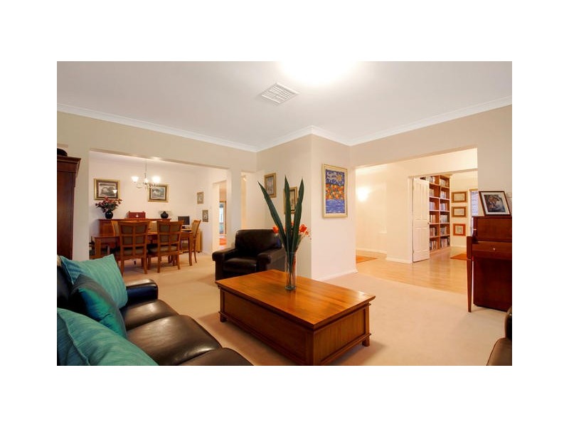 13 Pine Crescent, Bella Vista NSW 2153