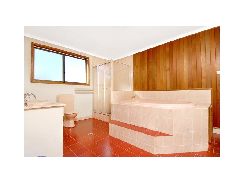 25 Battlement Crescent, Castle Hill NSW 2154