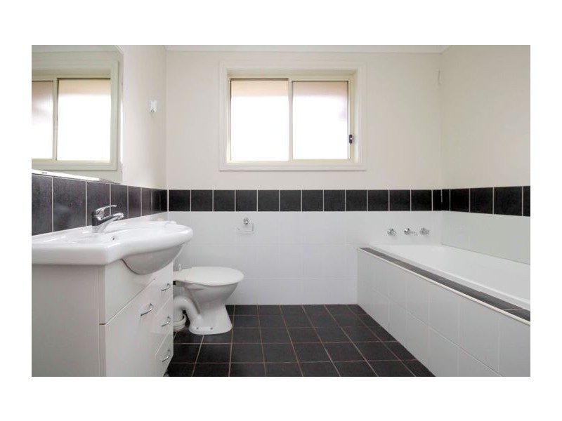 4/38 Hillcrest Road, Quakers Hill NSW 2763