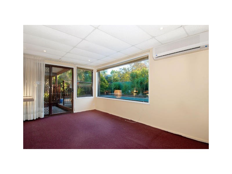 9 Dresden Avenue, Castle Hill NSW 2154