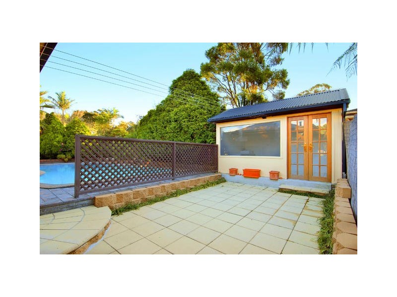 9 Dresden Avenue, Castle Hill NSW 2154