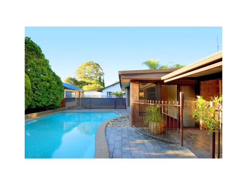 9 Dresden Avenue, Castle Hill NSW 2154