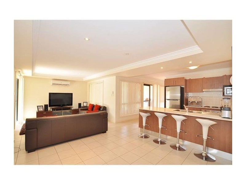 28 Rebellion Cct, Beaumont Hills NSW 2155