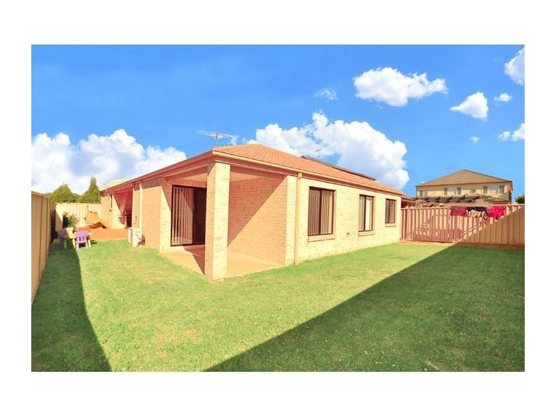 28 Rebellion Cct, Beaumont Hills NSW 2155