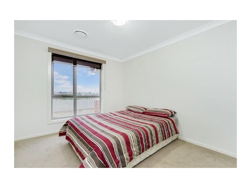 27 Lookout Circuit, Stanhope Gardens NSW 2768