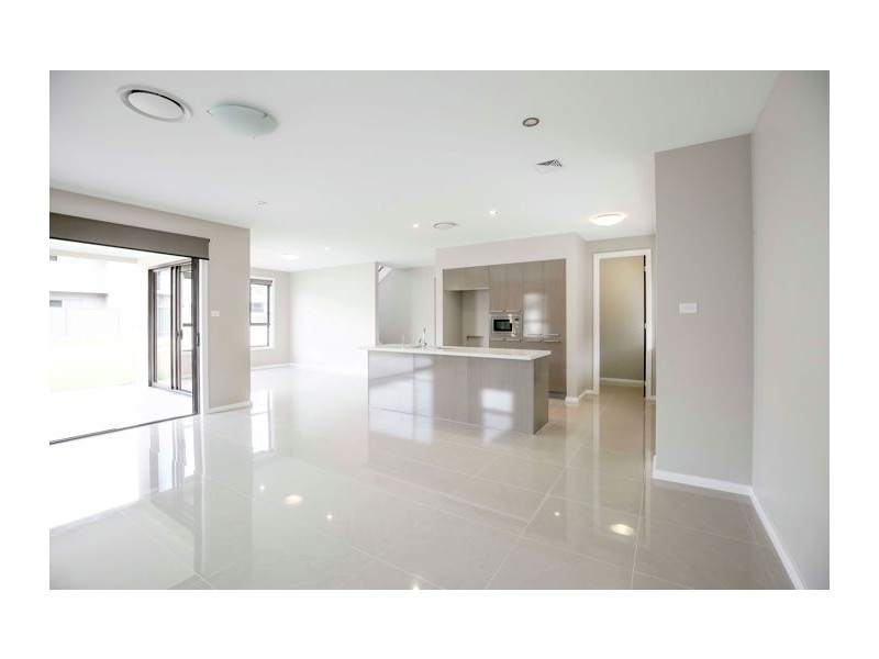 8 Blue Wren Way, Kellyville NSW 2155