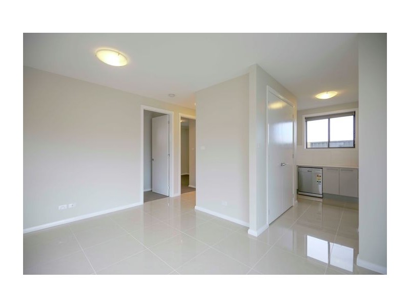 8a Blue Wren Way, Kellyville NSW 2155