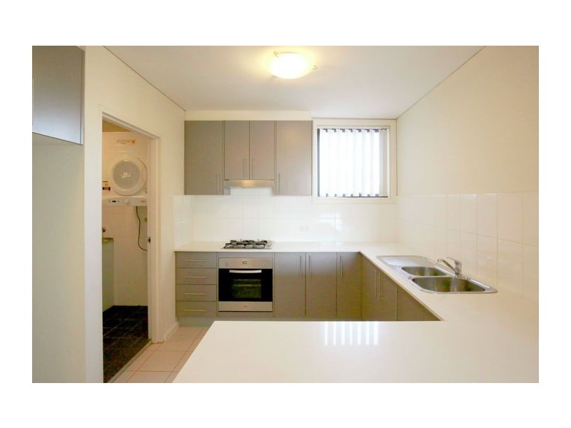 18 1-3 Kleins Road, Northmead NSW 2152