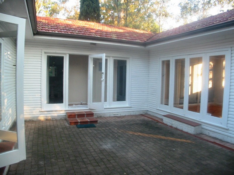 56 Castle Hill Rd, West Pennant Hills NSW 2125