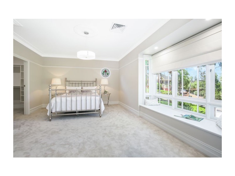 35 Amberwood Way, Castle Hill NSW 2154