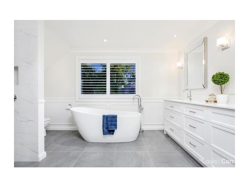 28 Old Glenhaven Rd, Glenhaven NSW 2156