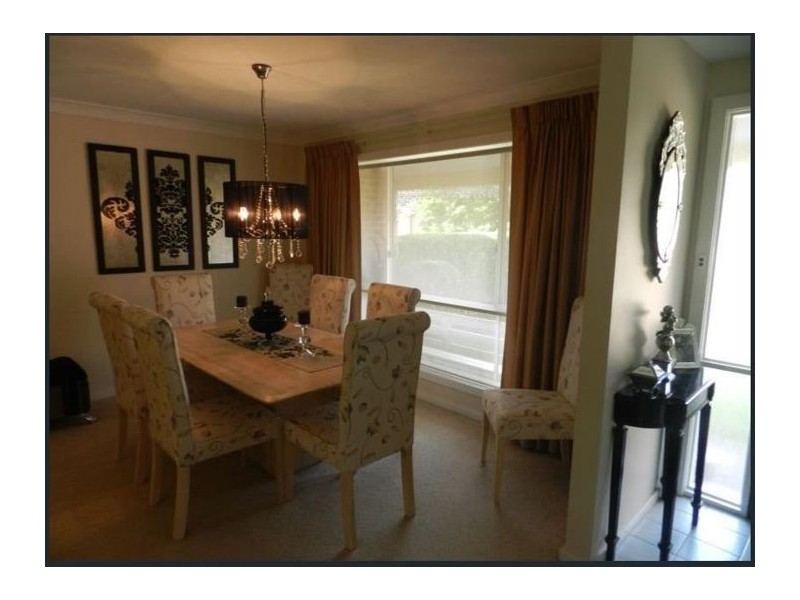 45 John Tebbutt Place, Richmond NSW 2753