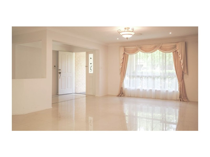 41 Drummond Ave, Beaumont Hills NSW 2155