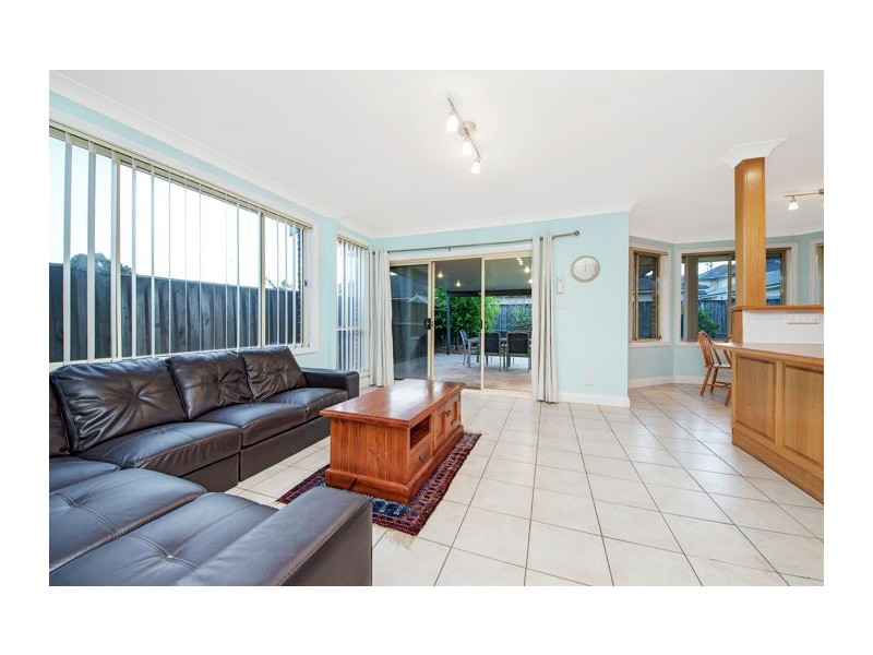 12 Guardian Avenue, Beaumont Hills NSW 2155