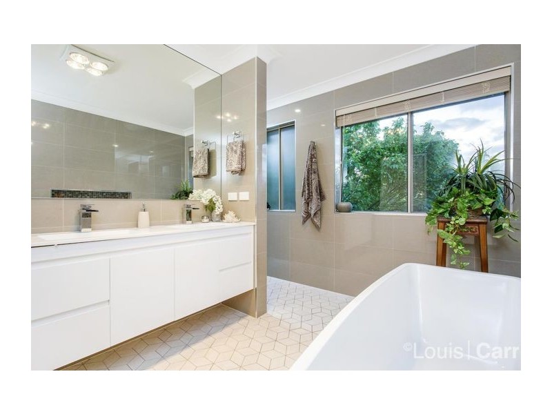 28 Arnold Janssen Drive, Beaumont Hills NSW 2155