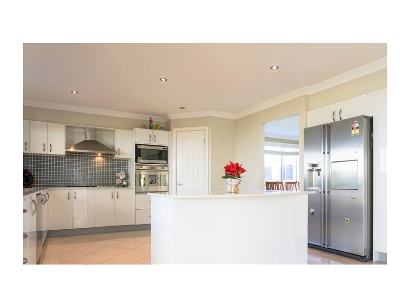 13 Helmsley Grove, Castle Hill NSW 2154