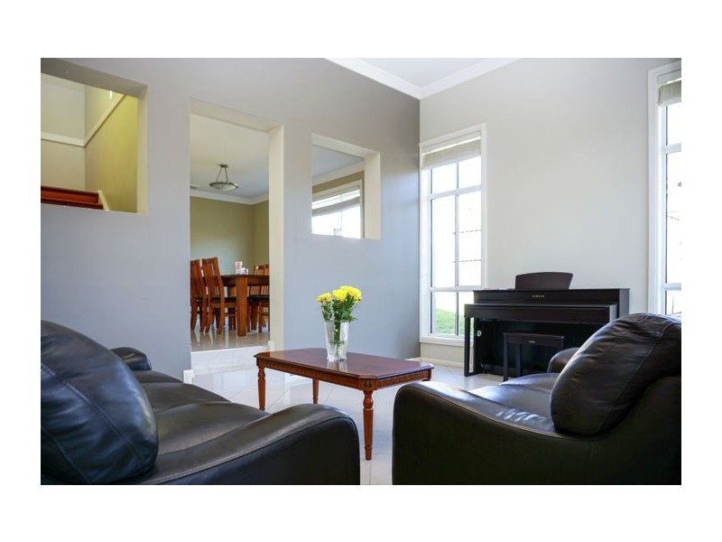 13 Helmsley Grove, Castle Hill NSW 2154