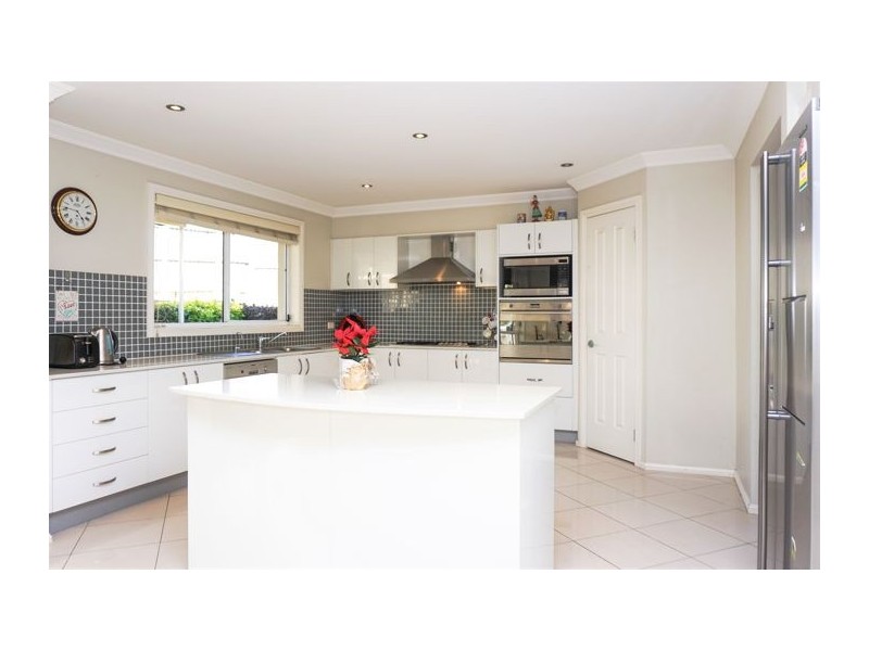 13 Helmsley Grove, Castle Hill NSW 2154