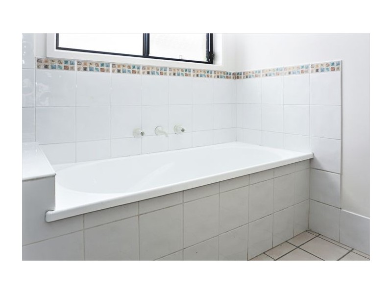 6 Rory Crt, Glenwood NSW 2768