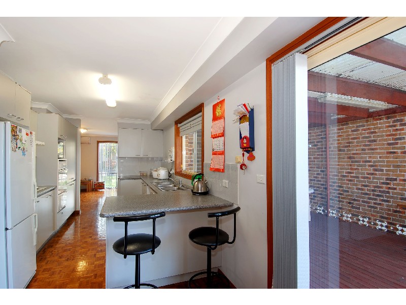 1/2 Caber Close, Dural NSW 2158