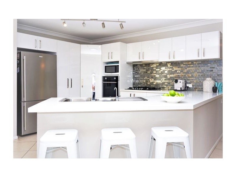 9 Oak Tree Grove, Kellyville NSW 2155