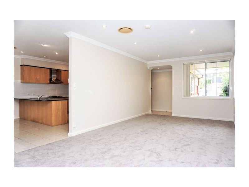 33 Jacqui Circuit, Baulkham Hills NSW 2153