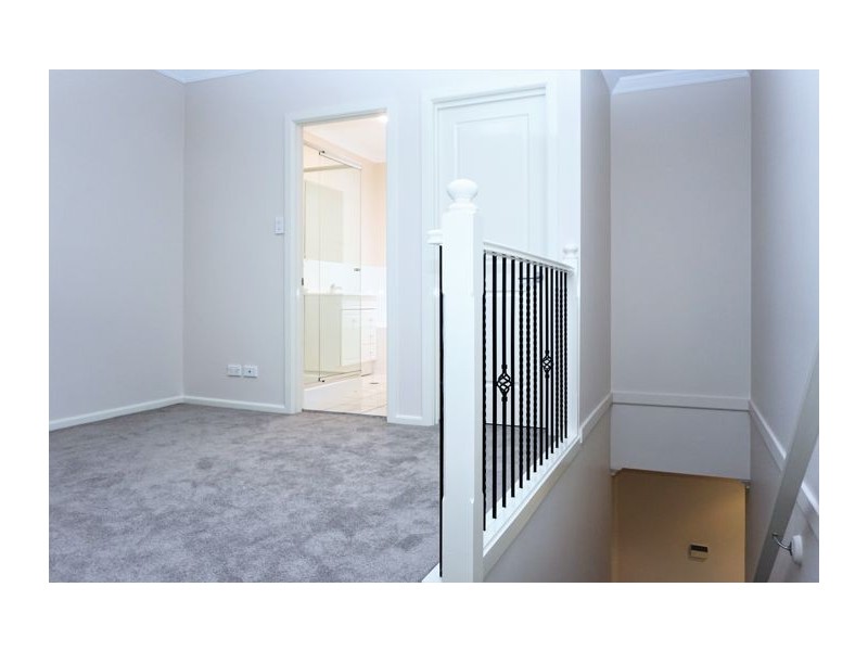 33 Jacqui Circuit, Baulkham Hills NSW 2153