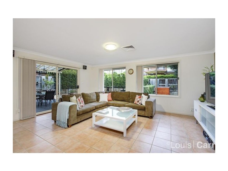 150 Brampton Drive, Beaumont Hills NSW 2155