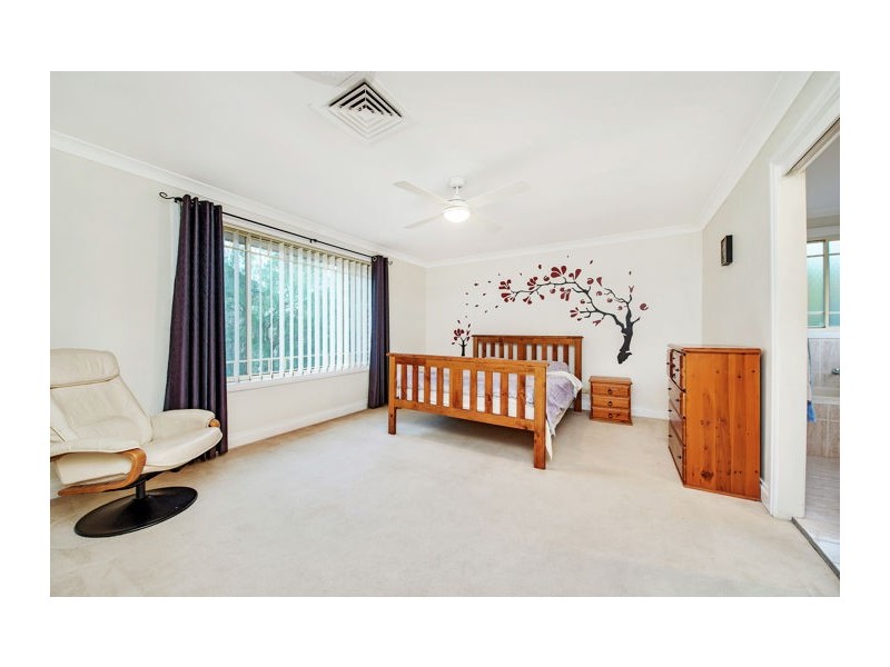 12 Guardian Avenue, Beaumont Hills NSW 2155