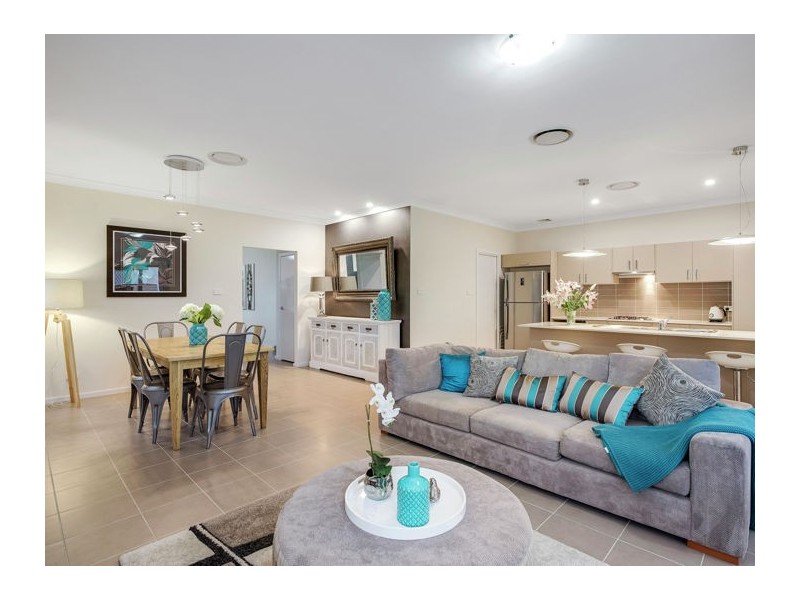1 Damper Avenue, Beaumont Hills NSW 2155