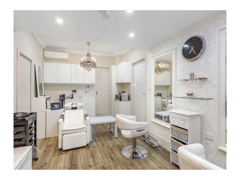 1 Damper Avenue, Beaumont Hills NSW 2155