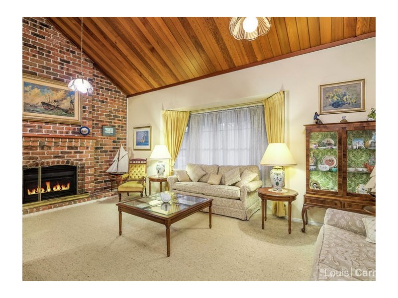 1 Sandhurst Crescent, Glenhaven NSW 2156