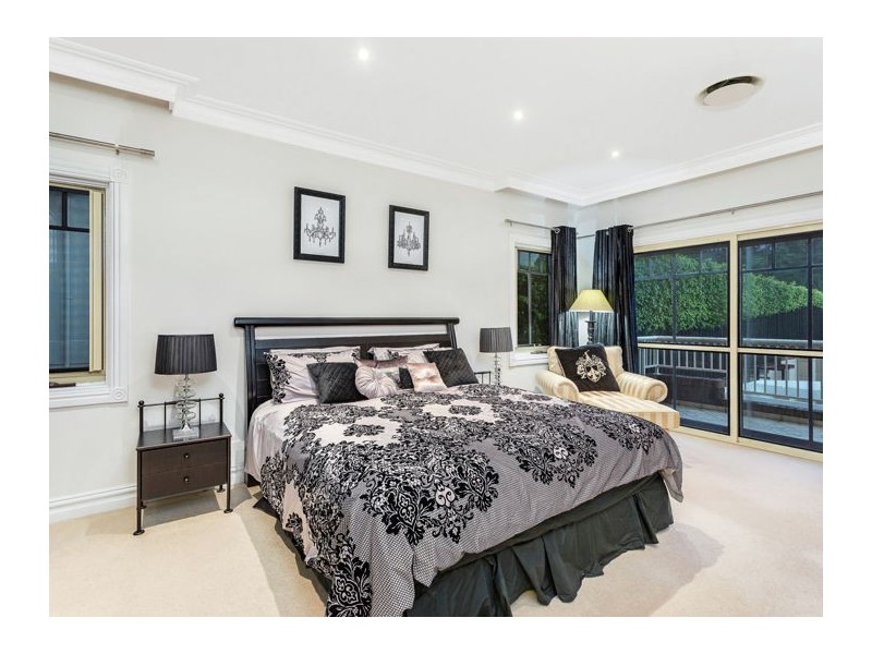 4 Hampshire Avenue, West Pennant Hills NSW 2125