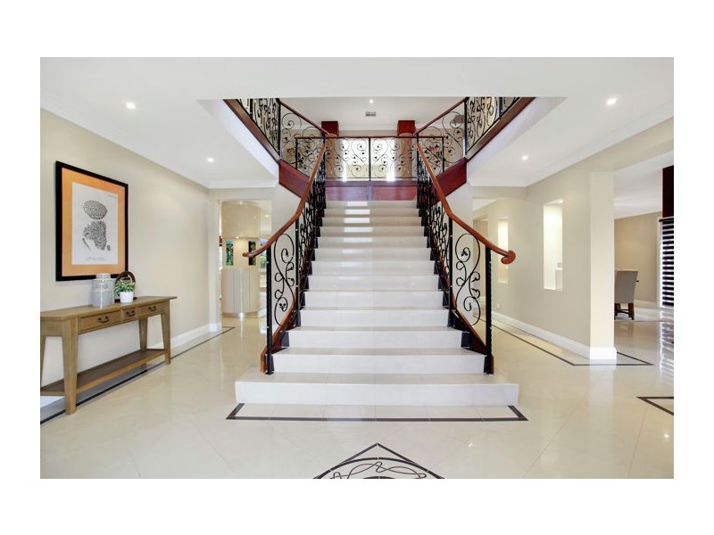 27 Lygon Pl, Castle Hill NSW 2154