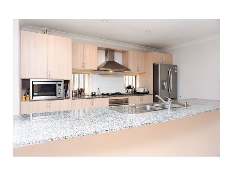 14 Crosby Ave, Beaumont Hills NSW 2155