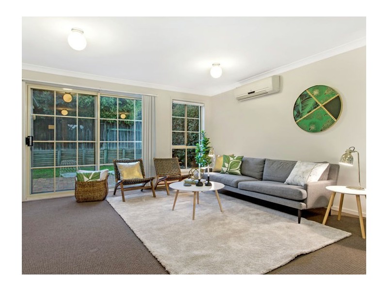 1 Arnold Janssen Dr, Beaumont Hills NSW 2155